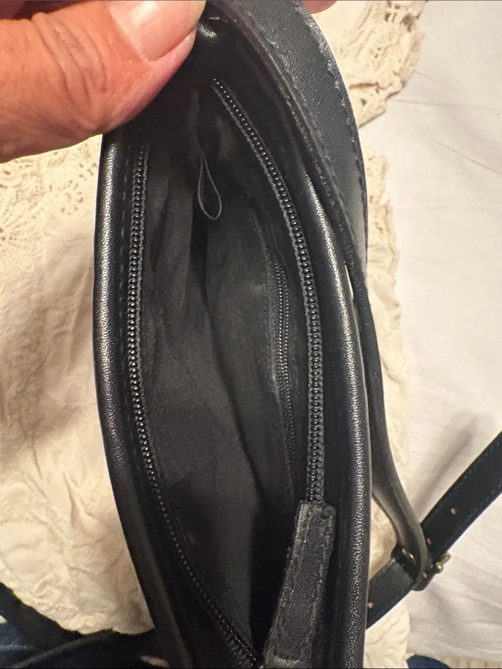 Vintage Esprit Black and Tan Plaid Crossbody Bag